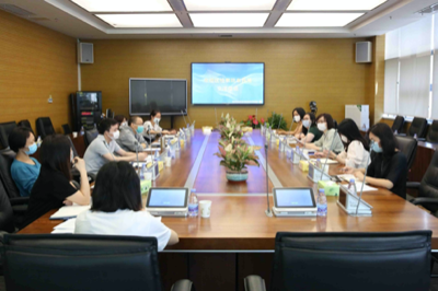 座谈会1.jpg