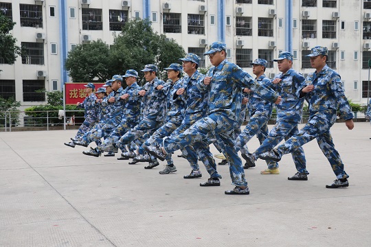 深圳市海洋綜合執法支隊開展2021年度封閉式軍事訓練